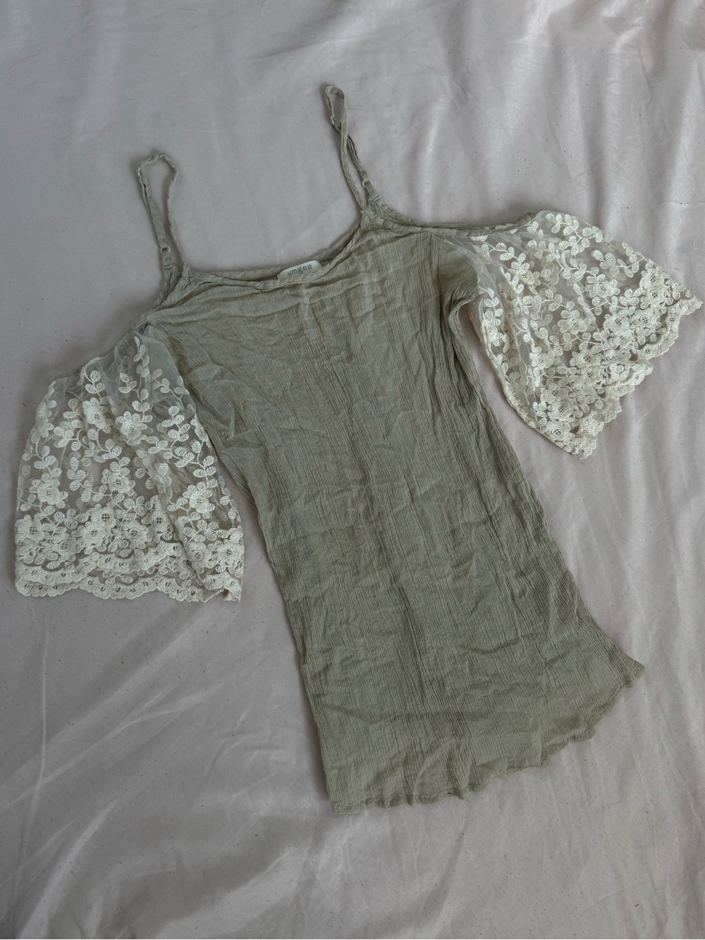Umgee Cold Shoulder Top M Sage Green Gauze Crochet Lace Bell Sleeve Cami Blouse